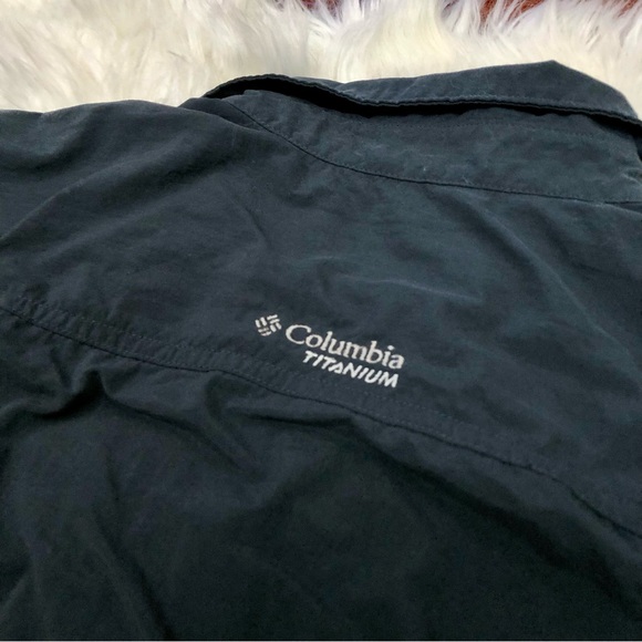 Columbia Titanium Dark Blue Long Sleeve Shirt Vented Back Nylon Button Down - Picture 11 of 13